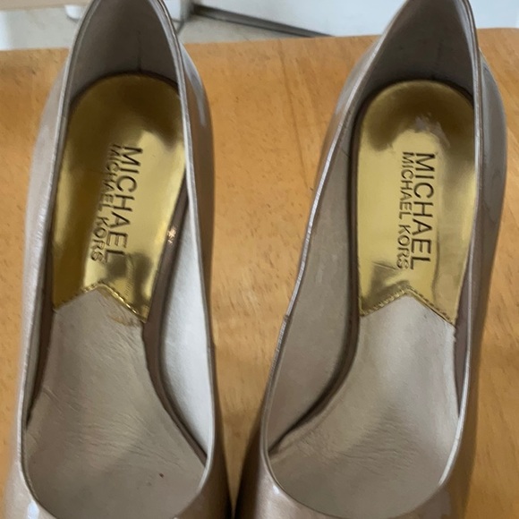 Michael Kors Shoes - Picture 4 of 6
